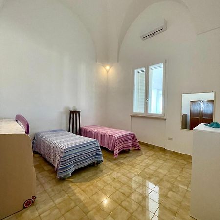 Casa Vacanze La Colombaia ซันตีซิโดโร ภายนอก รูปภาพ